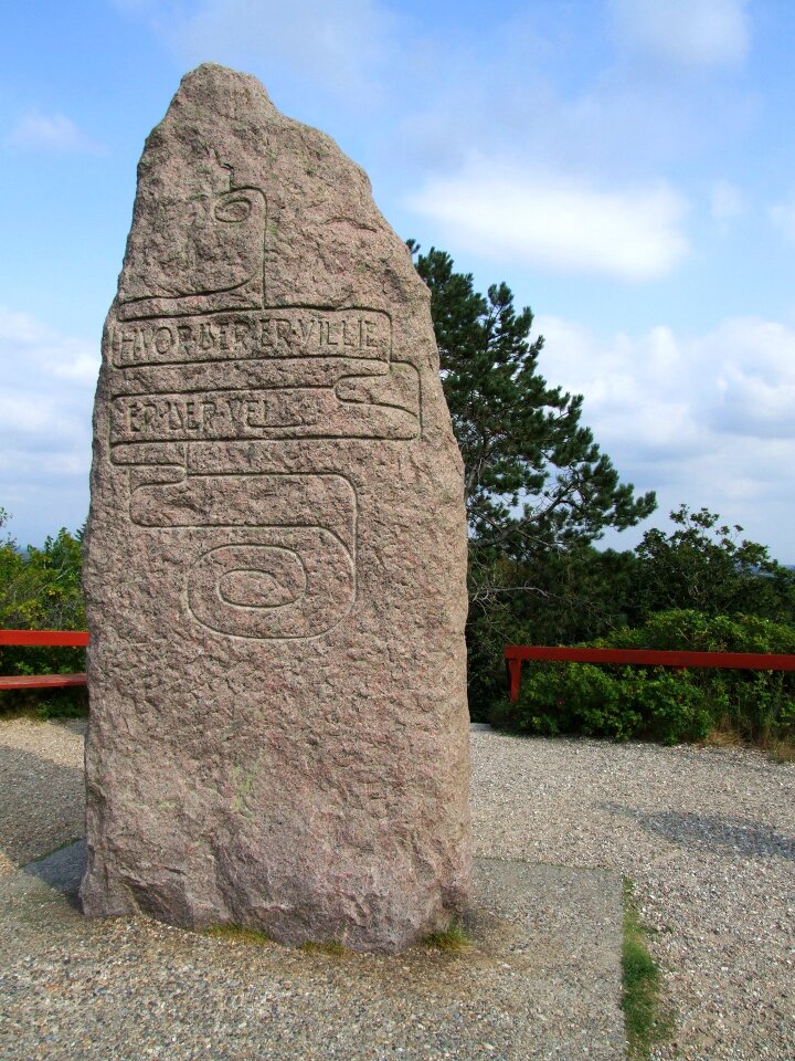 Granite momolith dune