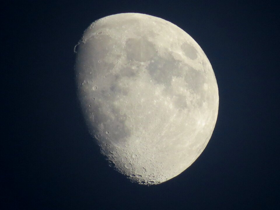 Full moonlight astronomy