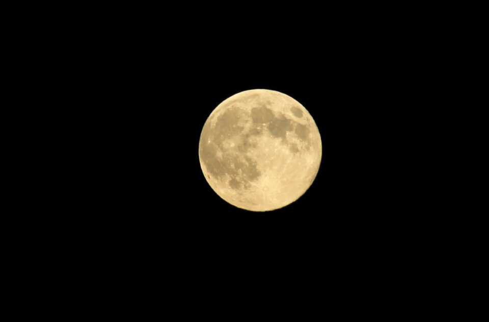 Moon facial dark