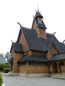 Building impressive famous