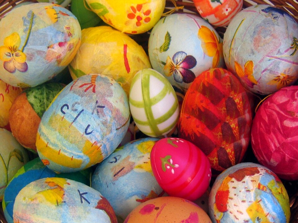 Painting egg art
