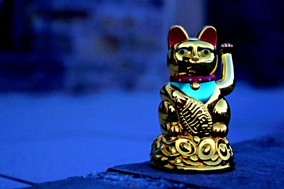 Wave lucky charm japanese