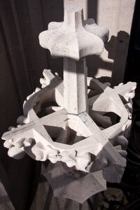 Needle flora stone
