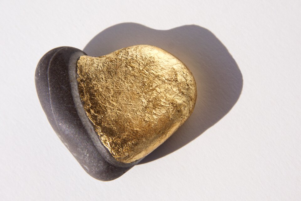 Stone heart gilded platt gold