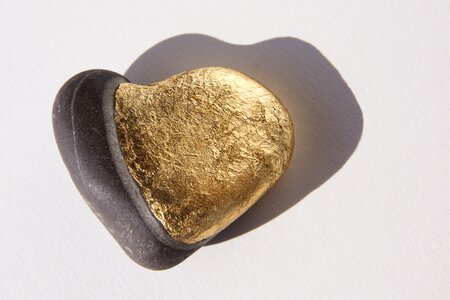Stone heart gilded platt gold