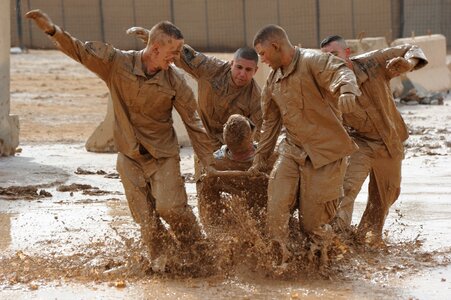 Group cooperation work together