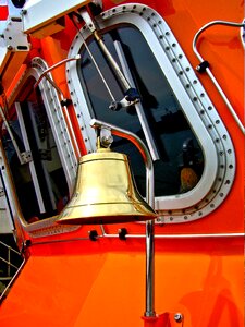 Lifeboat shipping bell