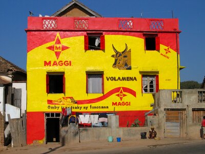 Pub madagascar shop