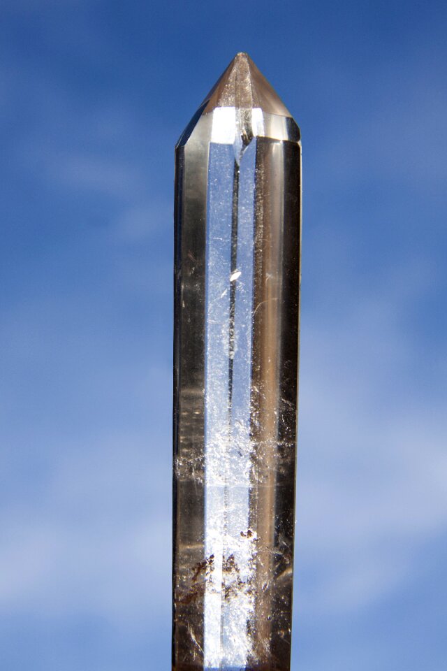 Trigonal prism surfaces silicon dioxide
