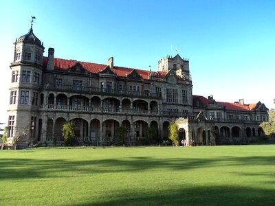 School college building photo