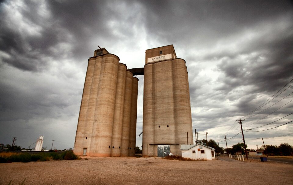 Agriculture silos towers