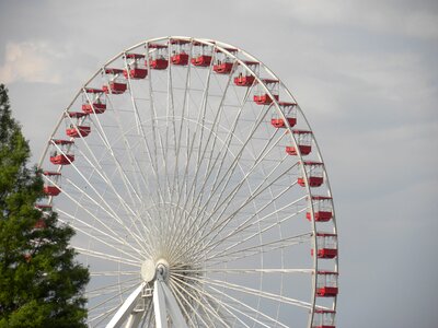 Amusement wheel ferris