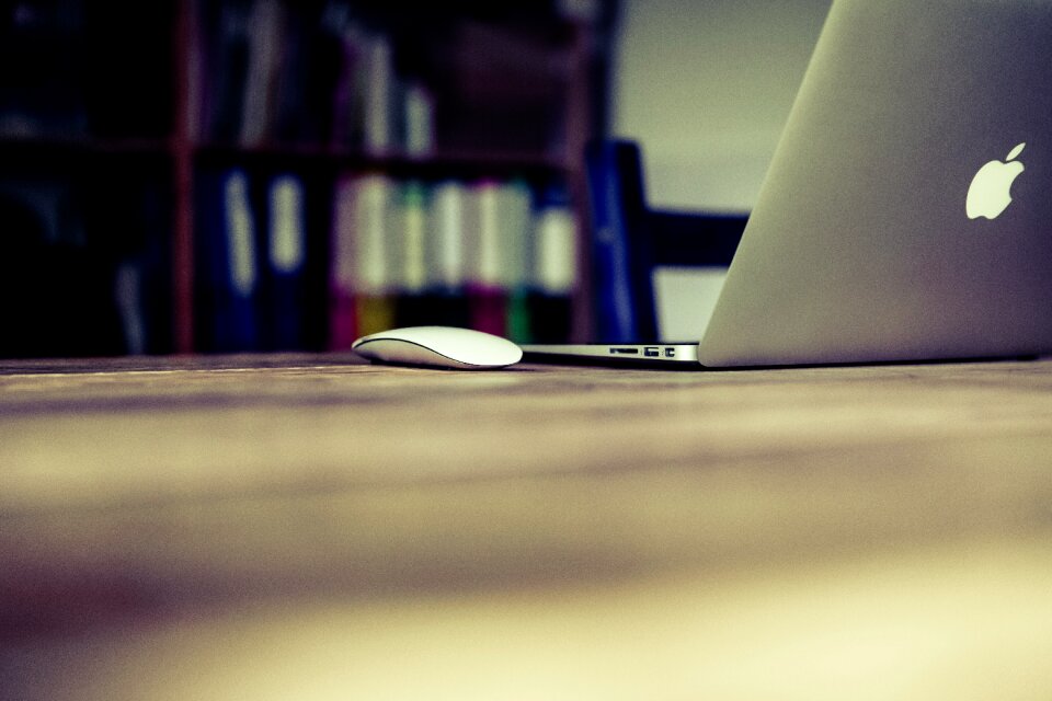 Apple mac airbook