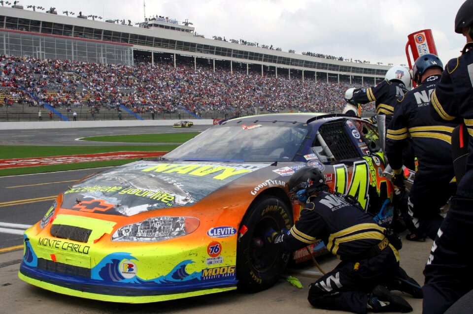 Gasoline auto racing car