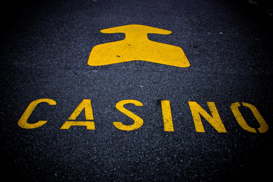 Mark arrow gambling
