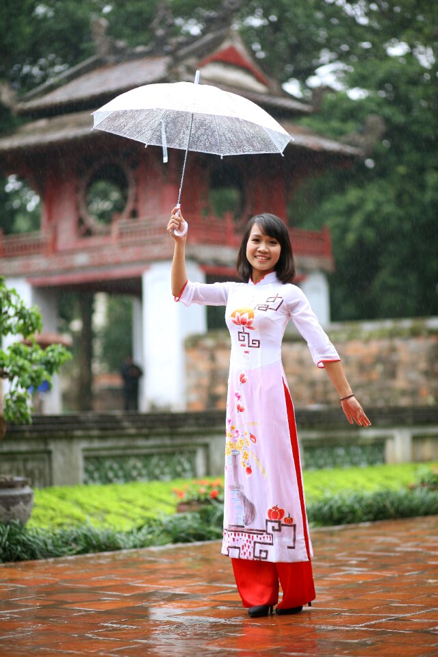 Rain woman happy photo