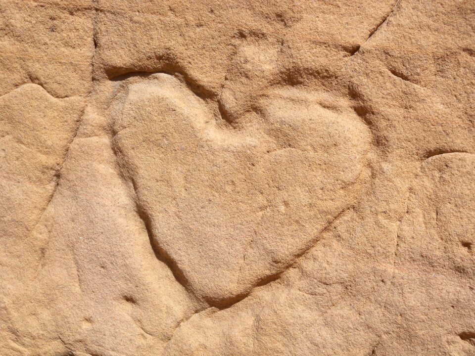 Texture wall brown heart