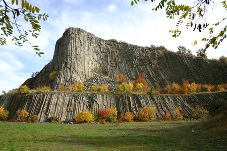 Hegyestű in the fall the old quarry wall