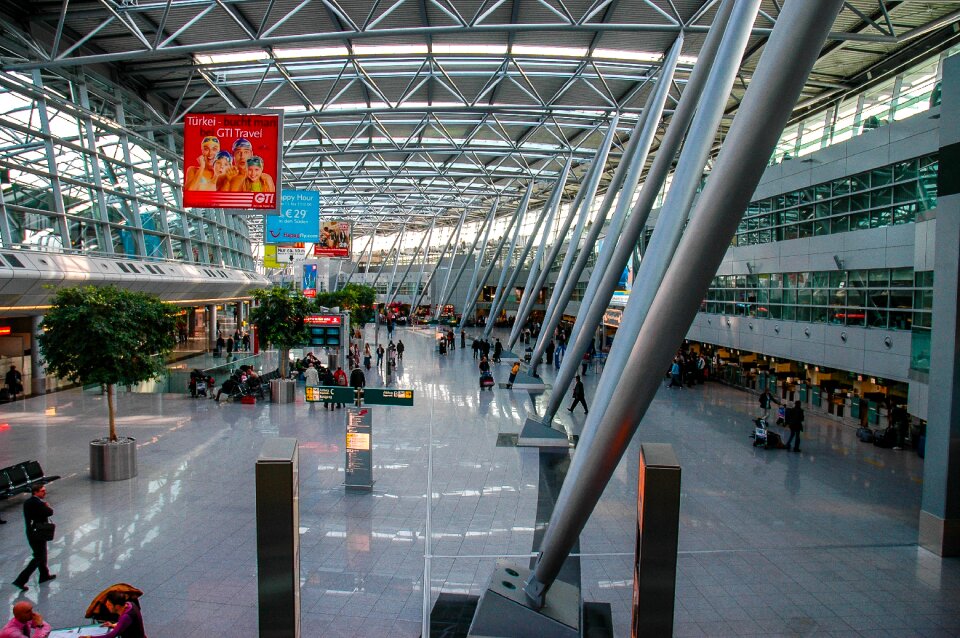 Airport düsseldorf airport architecture