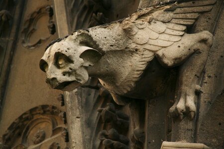 Building mythical creatures facade