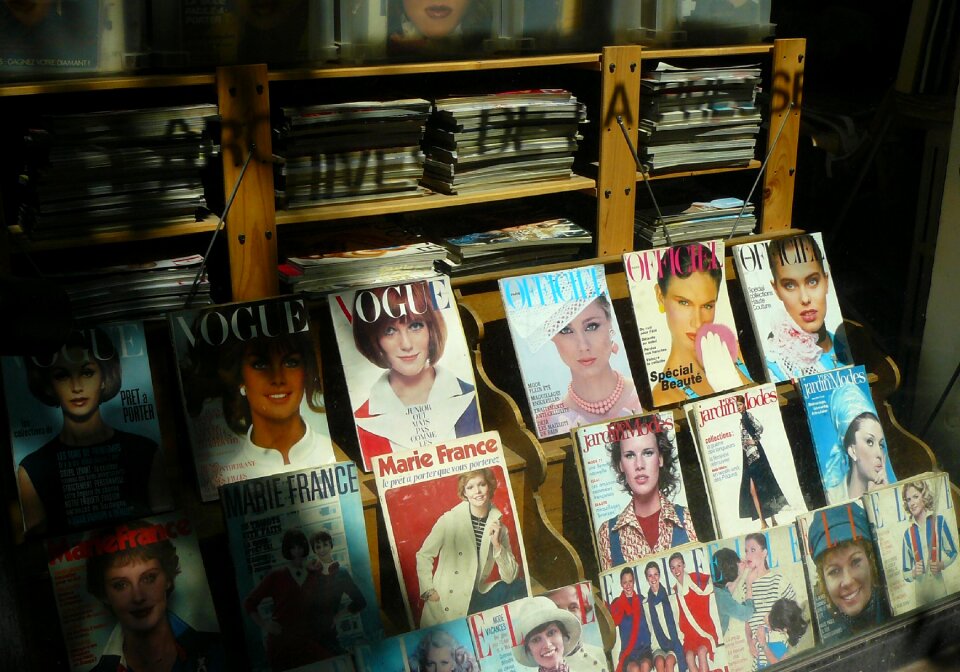 Folders journalism press