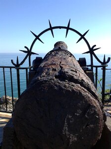 Artillery battle gun