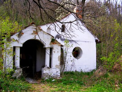 Abandoned rom abandoned building photo