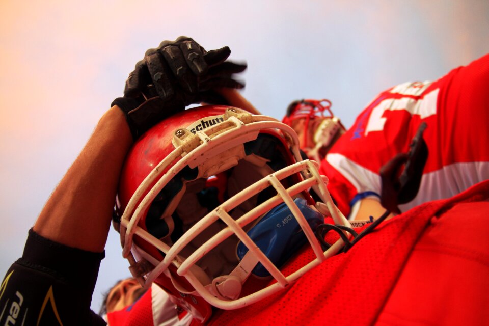 Facemask field game