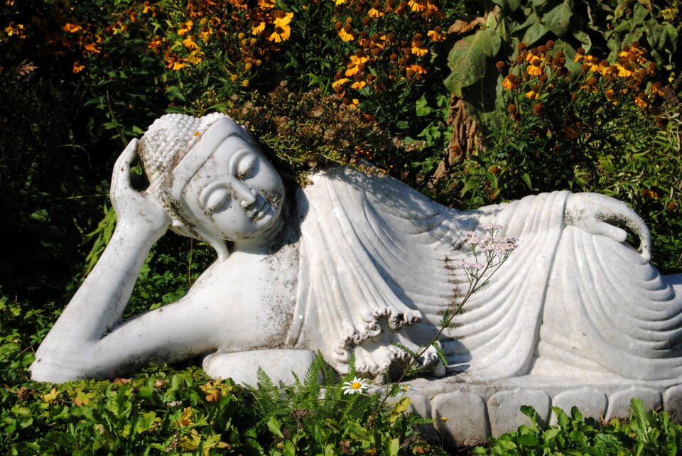 Sculpture stone figure art