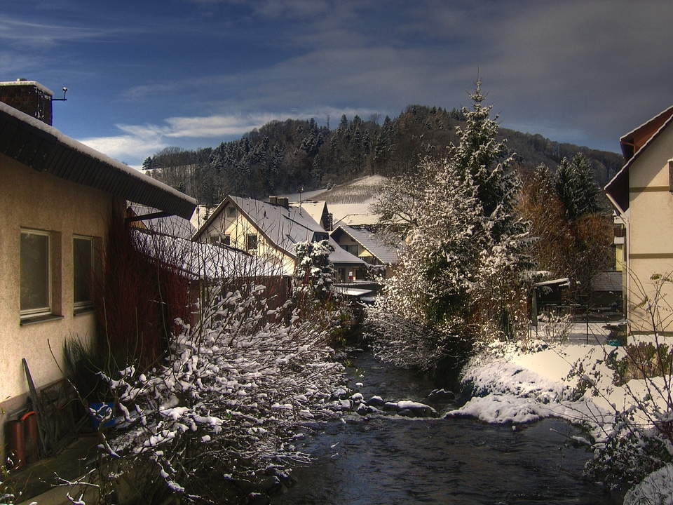 Glottertal house snow