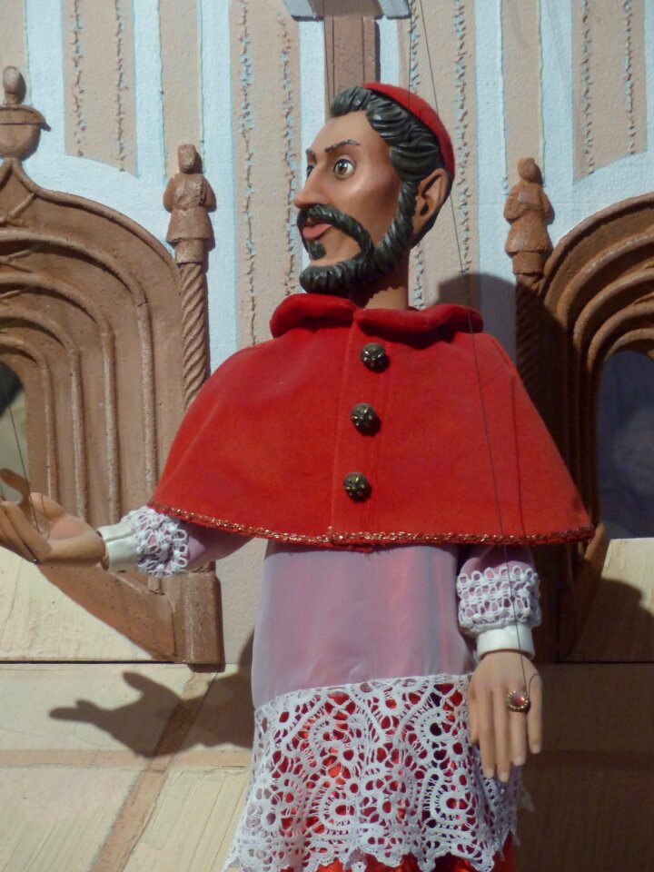 Acting archbishop wolf diet­rich