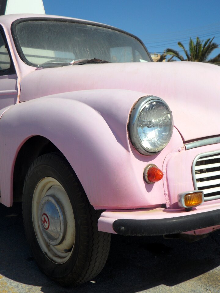 Oldtimer morris pink