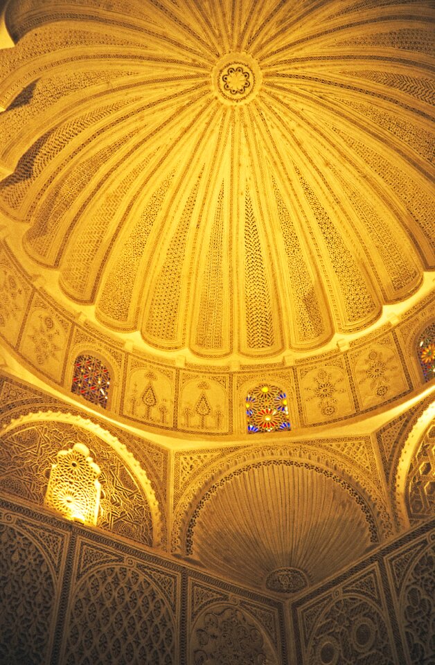 Social meeting place dome decor