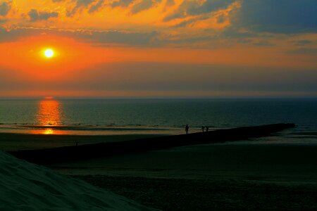 Sea horizon sun