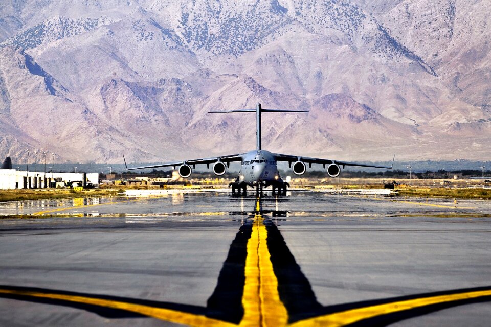 Runway mountains c-17