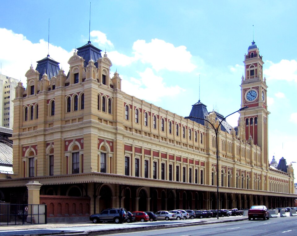 Travel railroad building photo