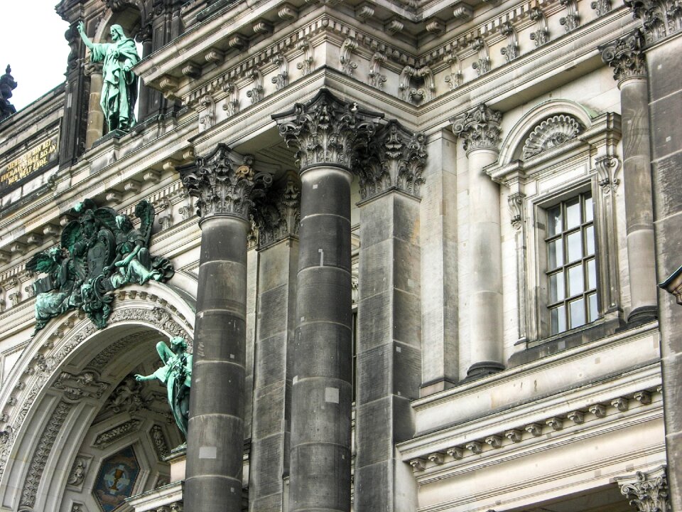 Places of interest building architecture
