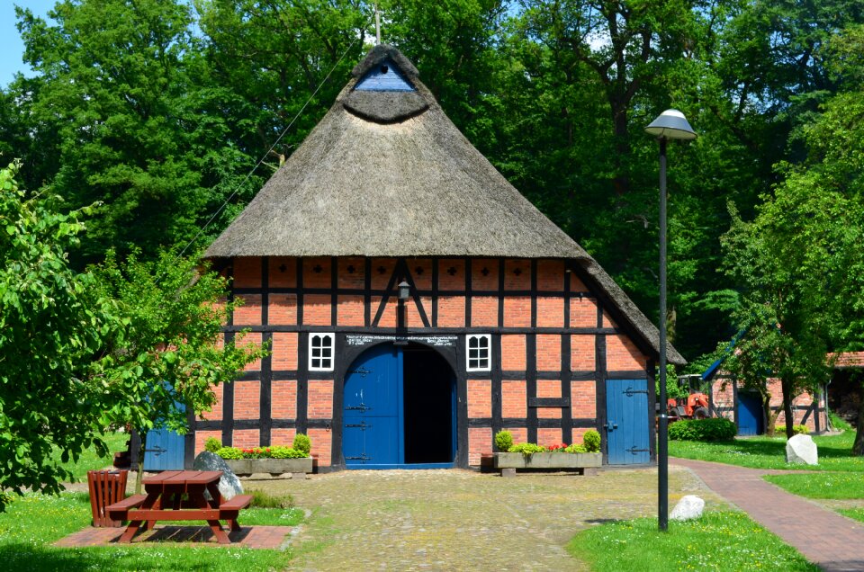 Forsthaus truss thatched roof