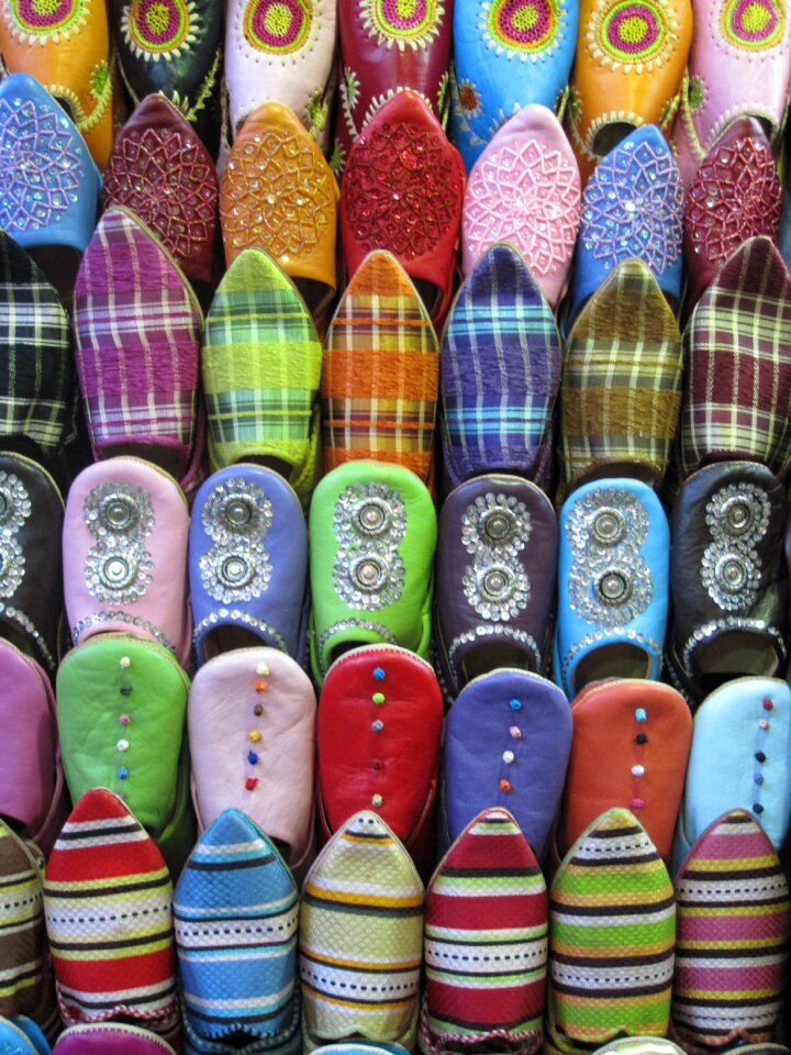 Slippers learning colors
