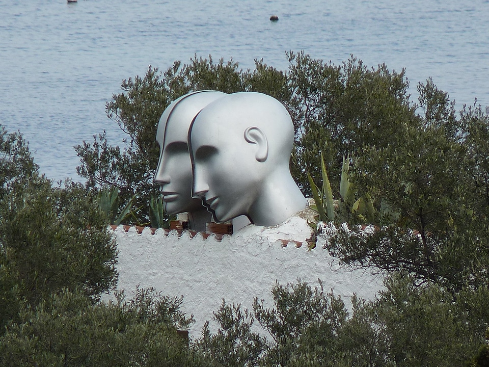 Lligat port museum face