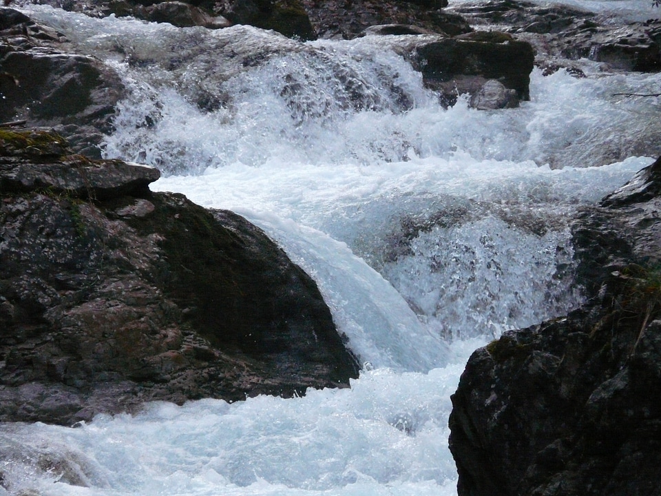 Bach waterfall bubble