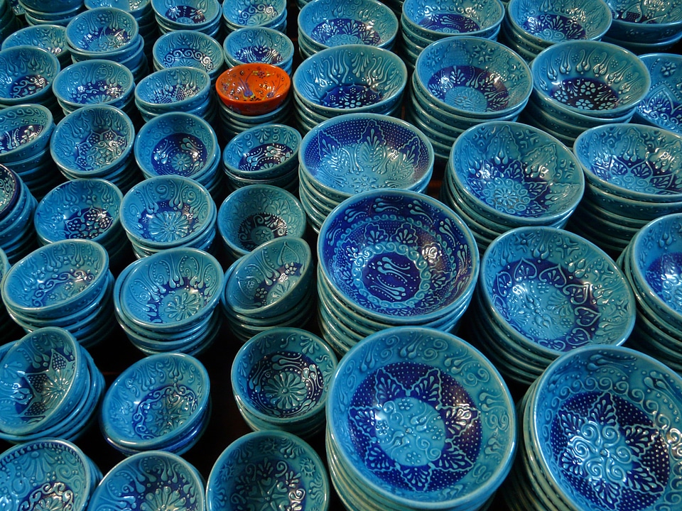Ceramic bowl decoration
