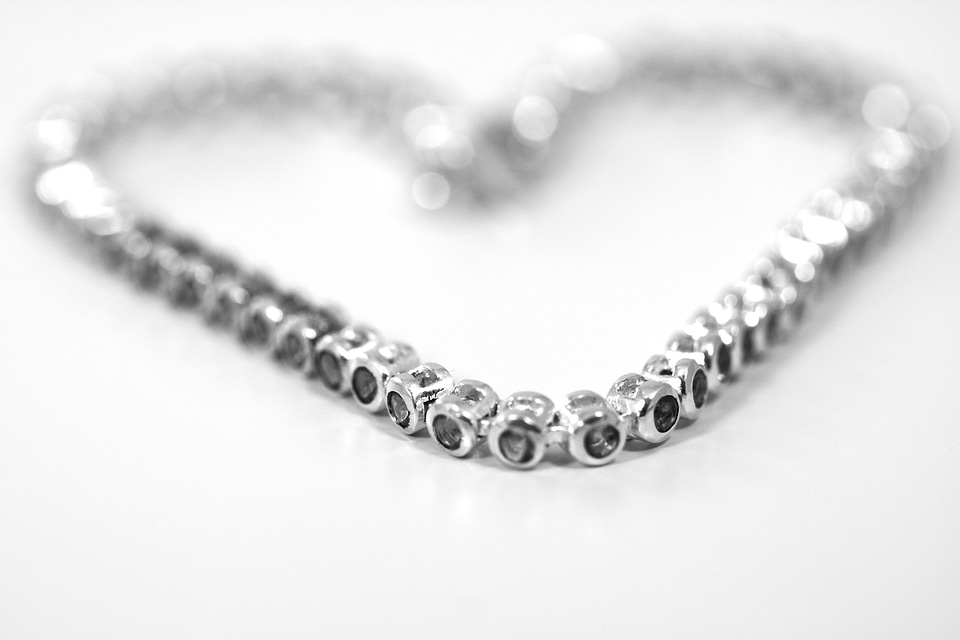 Silver diamond accessories