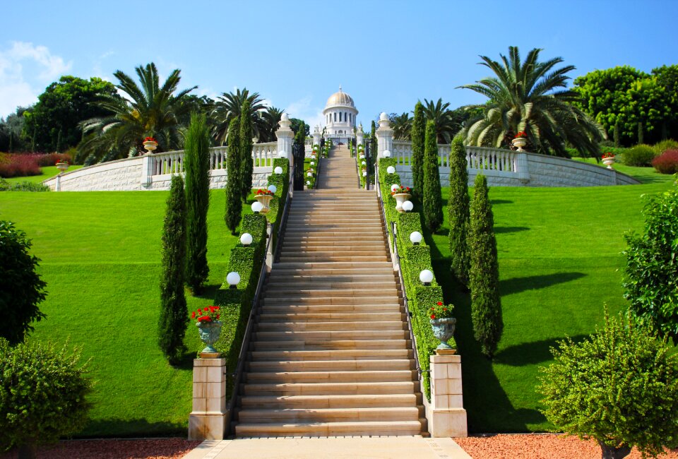 Temple religion bahai