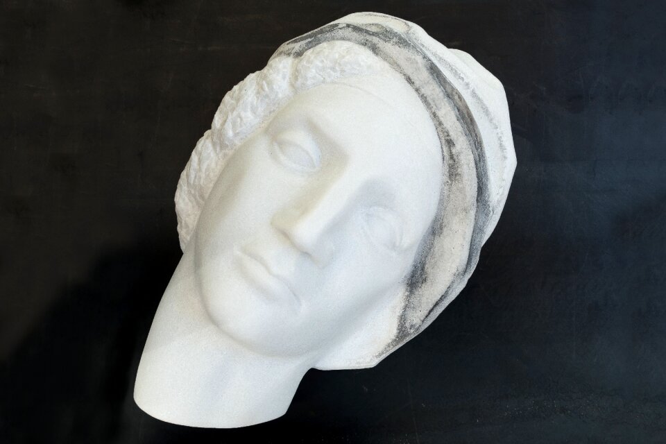 Sculptor craft art