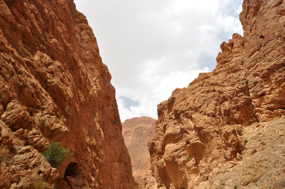 Throat tinghir mountain