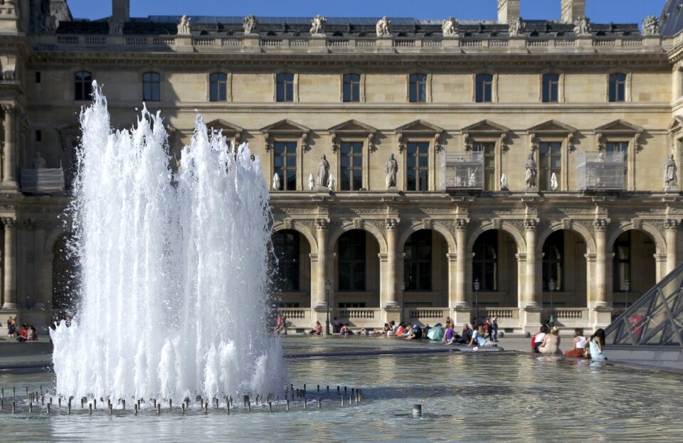 Palace wing paris