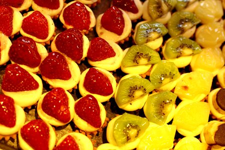 Cake strawberry shortcake kiwi cookies photo