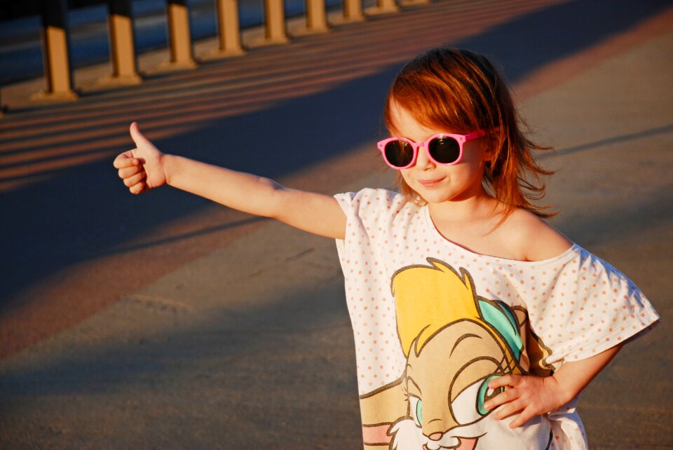 Girl child hitch hike
