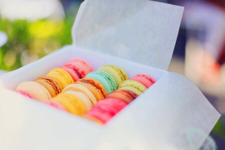 Macaroons dessert hands